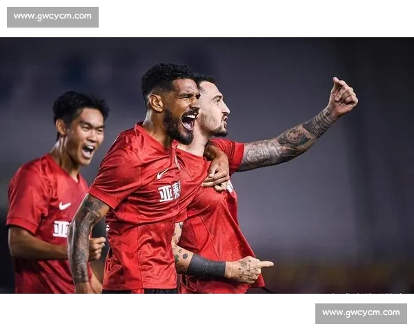 高温下的钢铁防线！亚泰客场逼平三镇 保级路上抢下关键一分